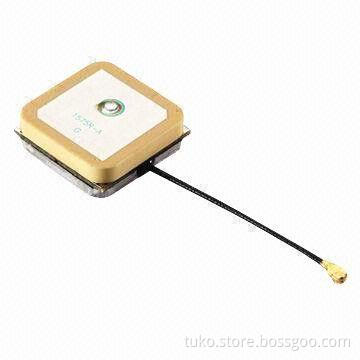 Built-in GPS antenna module with IPEX and RF1.13 coaxial cable